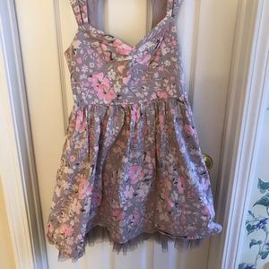 Anthropology brand (size 4)